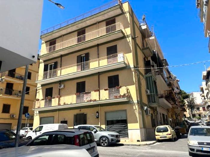 Appartamento quadrilocale in vendita in Via Giovanni Verga, Centro, Bagheria