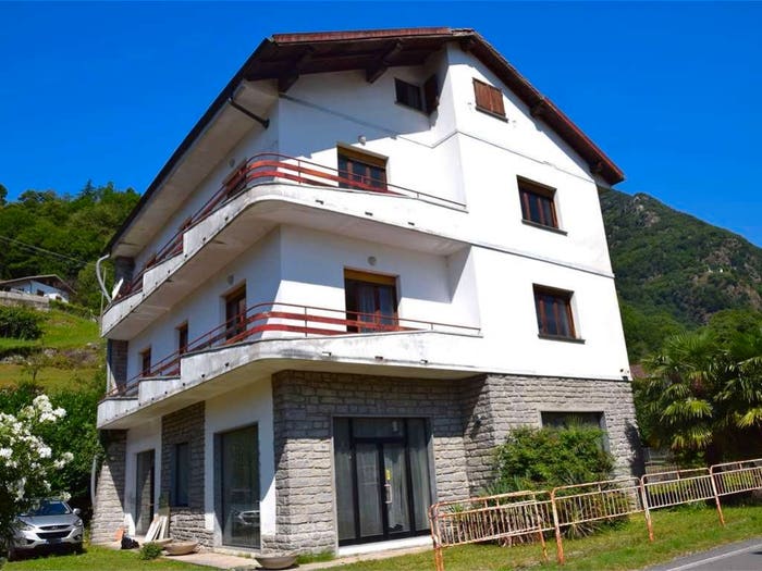 Casa con 6 locali in vendita in via Piedimulera, Centro, Pieve Vergonte