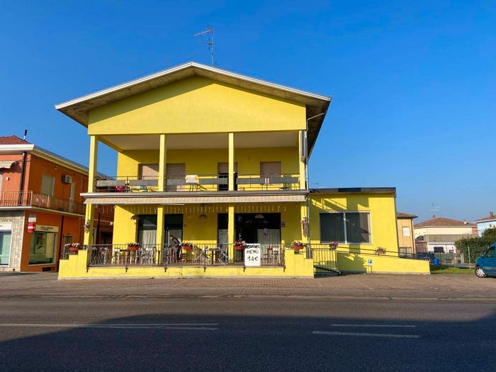Casa quadrilocale in vendita in Via Provinciale Modena, Centro, Novi di Modena
