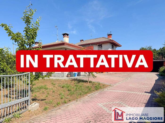 Casa con 6 locali in vendita in Via delle Motte, Centro, Ispra