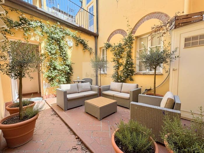 Appartamento con 6 locali in vendita in Via Burlamacchi, Piazza Napoleone San Michele, Lucca