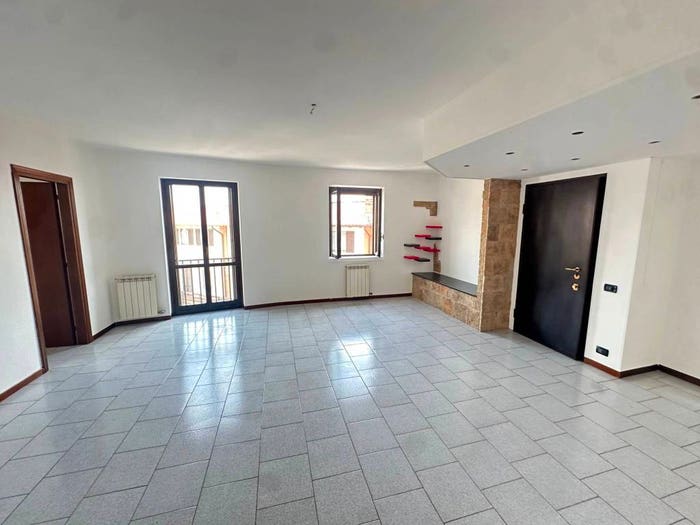 Appartamento trilocale in vendita in Via Bartolomeo Colleoni, Brusaporto