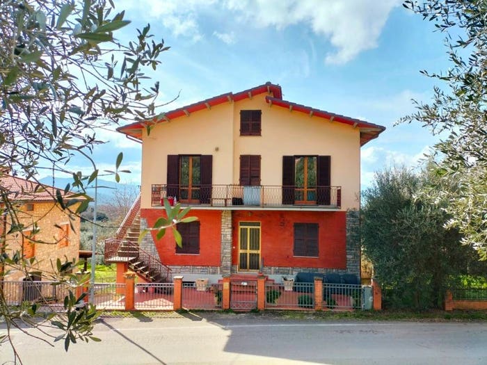 Casa con 6 locali in vendita in Piazza Umberto I, Centro, Panicale
