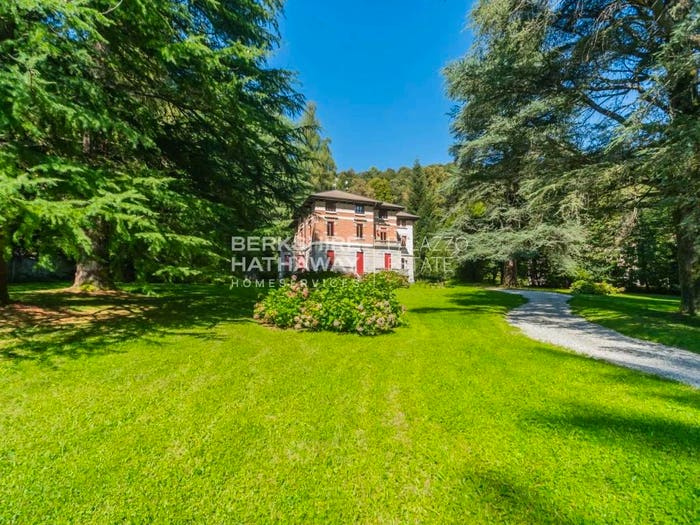 Appartamento trilocale in vendita in Lanzo D'Intelvi, Alta Valle Intelvi