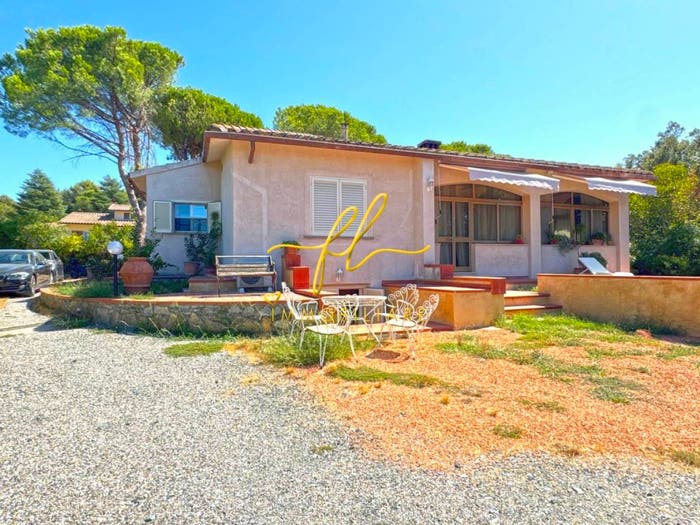 Casa con 6 locali in vendita in Casale Marittimo