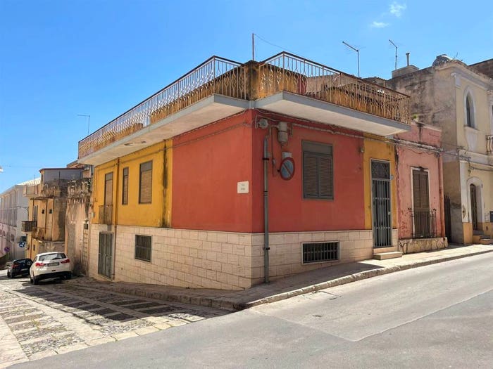 Casa con 6 locali in vendita in Via Lucio Tasca, Centro, Pachino