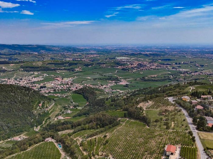 Casa con 6 locali in vendita in Via Sengele, Mazzurega, Fumane