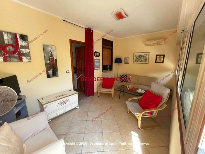 Casa quadrilocale in vendita in Autostrada MessinaPalermo, Campofelice di Roccella