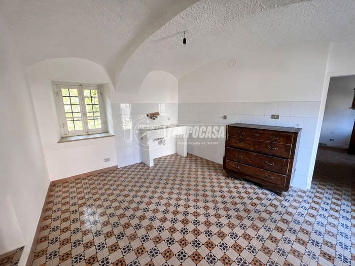 Casa quadrilocale in vendita in Piazza Livio Sategna, Centro, Baldissero Canavese