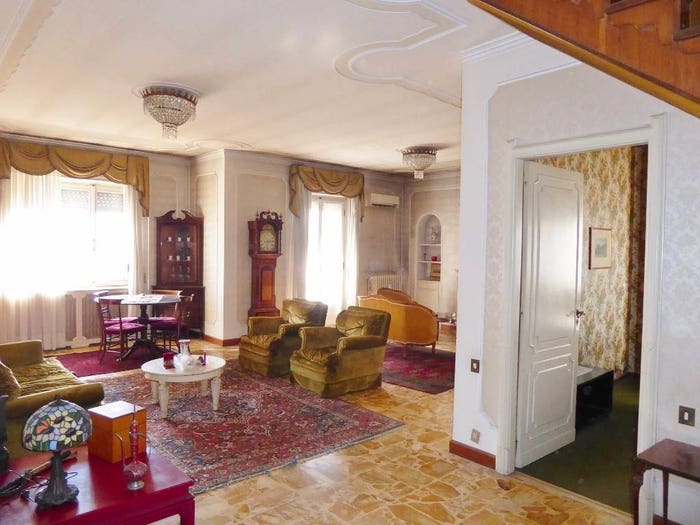 Appartamento con 5 locali in vendita in Via Guglielmo Marconi, Centro, Acqui Terme