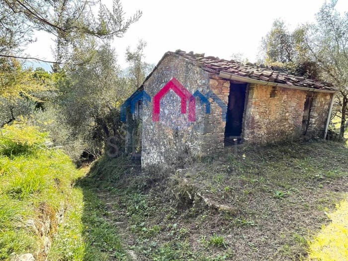 Casa bilocale in vendita in Cune, Borgo a Mozzano