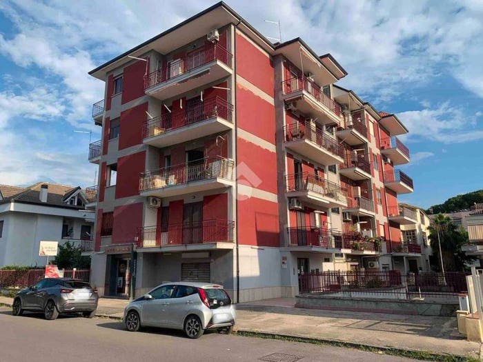 Appartamento trilocale in vendita in Via Domenico Cimarosa, Parco Cerasole, Caserta