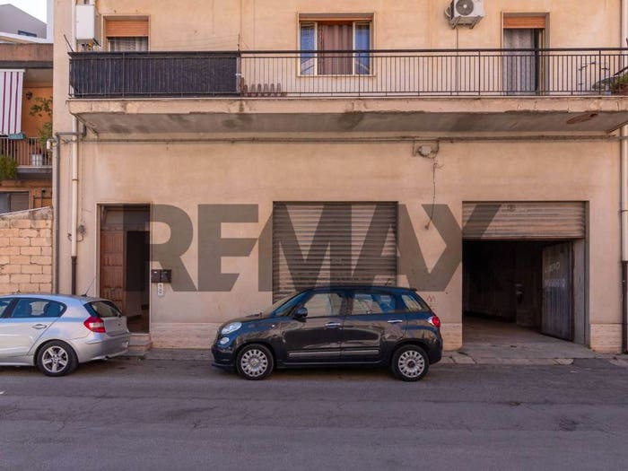 Casa con 6 locali in vendita in via Romolo, Modica Sorda, Modica