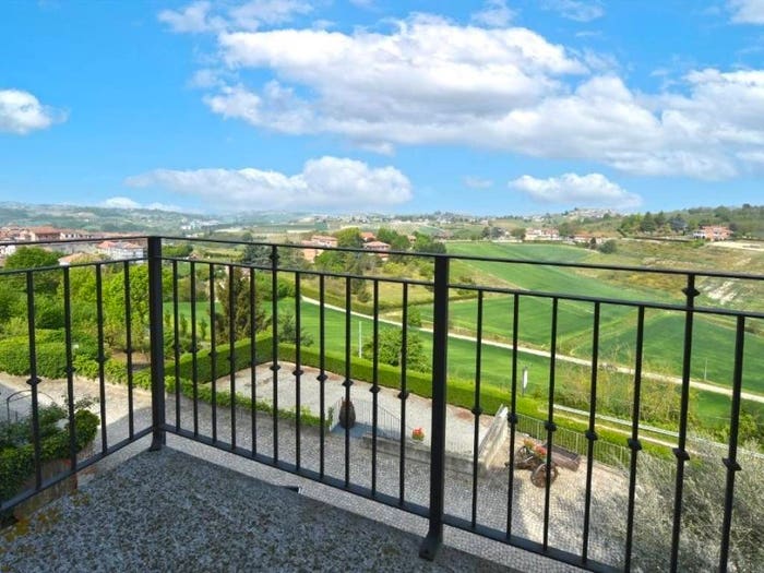 Casa con 6 locali in vendita in Montegrosso, Montegrosso d'Asti