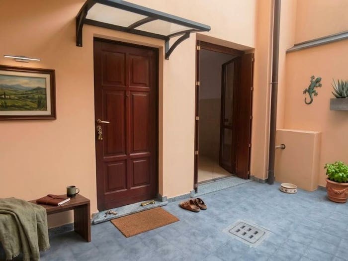 Appartamento bilocale in vendita in Via San Carlo, Verano Brianza