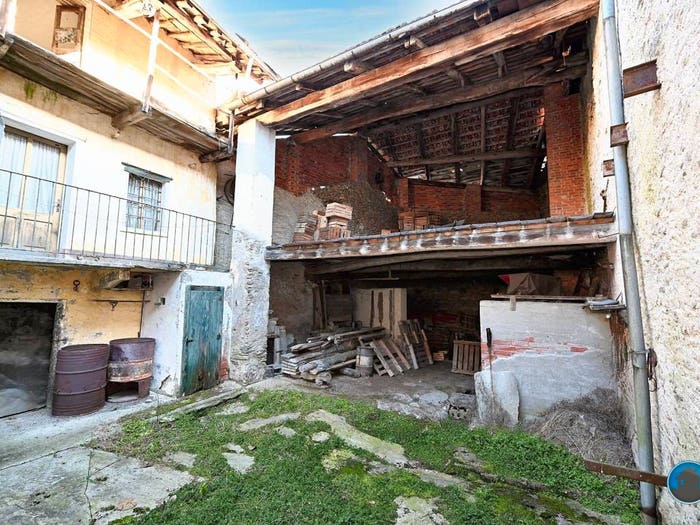 Casa con 5 locali in vendita in Via Paesana, Mondarello, Barge