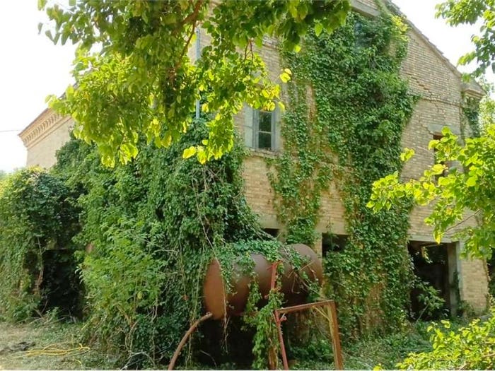 Casa con 6 locali in vendita in Centro, Montelparo