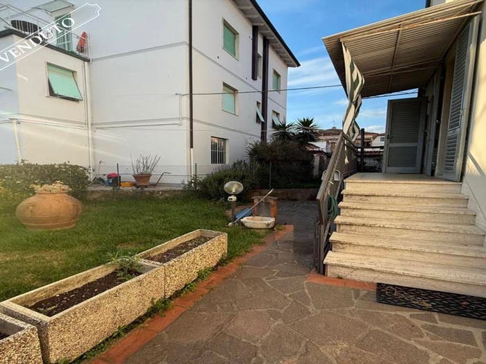 Appartamento con 5 locali in vendita in Via Michelangelo Buonarroti, Semicentro Zona Stadio, Certaldo