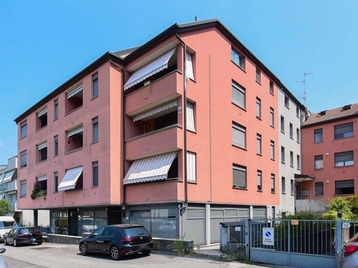 Appartamento trilocale in vendita in Via El Alamein, Como Sole, Como