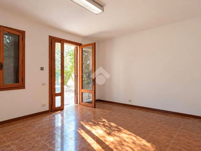 Appartamento bilocale in vendita in Via Groppa, Centro, Montebelluna