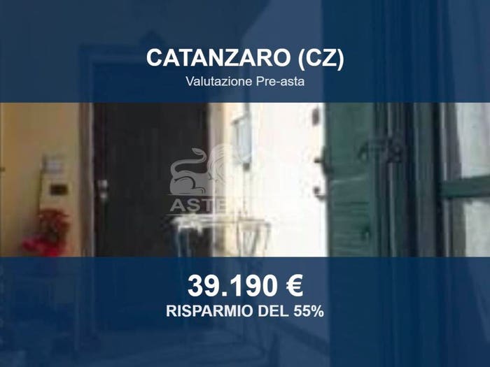 Appartamento con 6 locali in vendita in Via dei Garofani, Siano Pontegrande Sant'Elia, Catanzaro