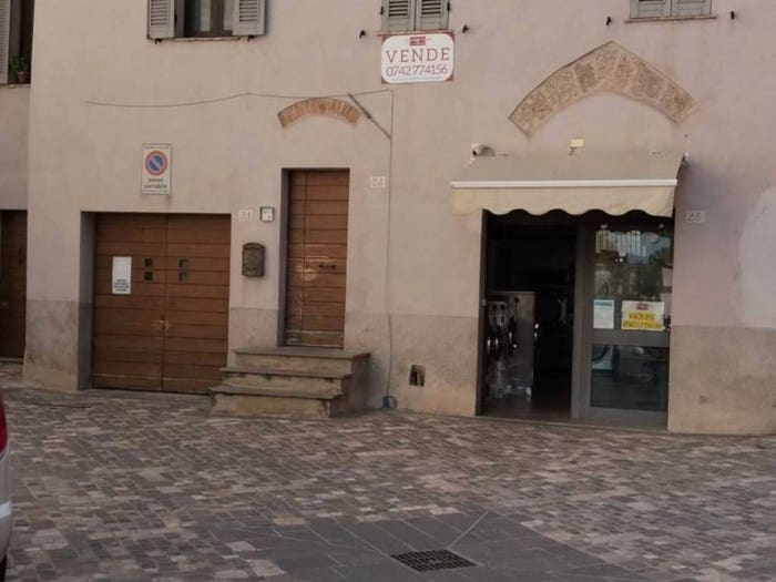 Casa con 6 locali in vendita in Piazza San Domenico, Centro Storico, Foligno