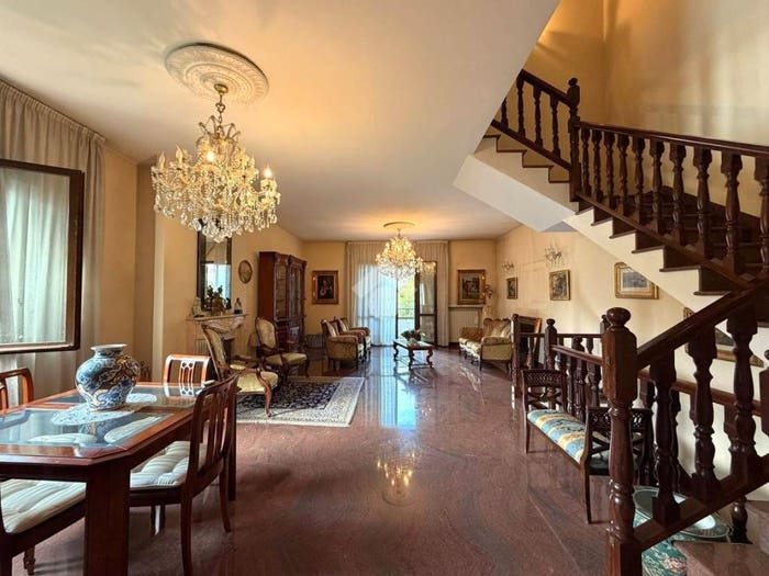 Casa quadrilocale in vendita in Via G Guidiccioni, Spazzoli Medaglie D'Oro, Forlì