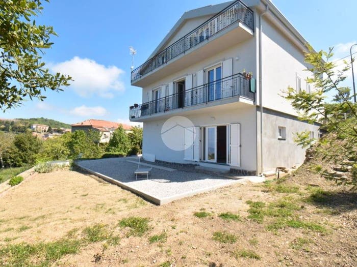 Casa con 5 locali in vendita in Via Castagnone, Mercato Cilento, Perdifumo