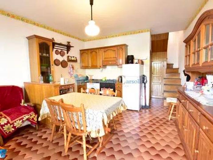 Appartamento trilocale in vendita in Piazza San Sebastiano B, Centro, Oricola