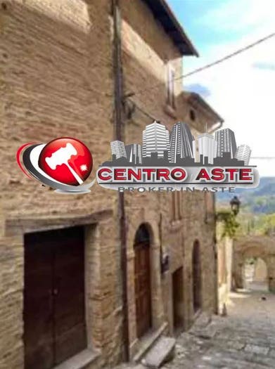 Appartamento con 6 locali in vendita in Via Pelasgi Macerata Feltria PU Italia, Centro, Macerata Feltria