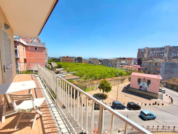 Appartamento con 5 locali in vendita in Via Madonna delle Grazie, Piscinola, Napoli