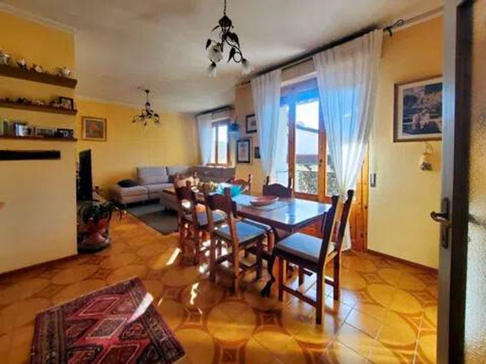 Appartamento quadrilocale in vendita in Via Regina Elena, Castel Focognano