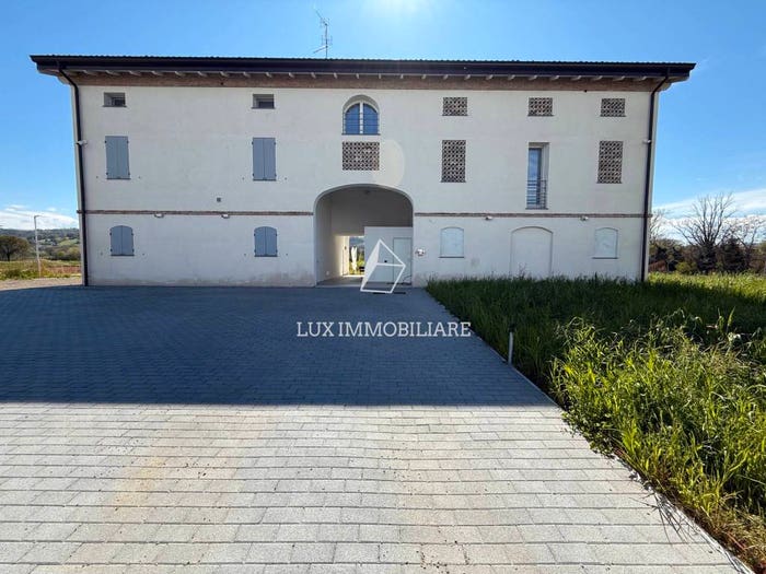 Casa con 6 locali in vendita in Via Ca' del Miele, Centro, Casalgrande