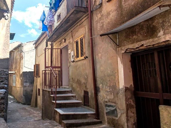 Appartamento trilocale in vendita in VICO FONTANA, Centro, Girifalco