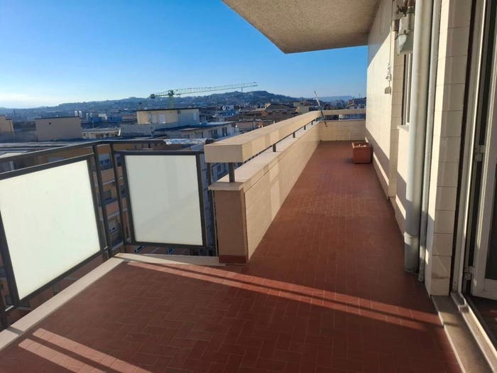 Casa con 5 locali in vendita in Via Venezia, Via Venezia Lungofiume Paolucci, Pescara