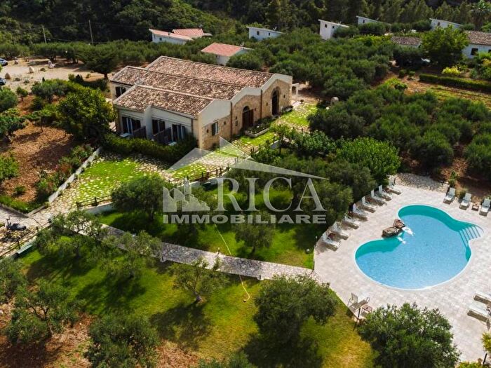 Casa con 6 locali in vendita in Piazza Cetaria, Scopello, Castellammare del Golfo