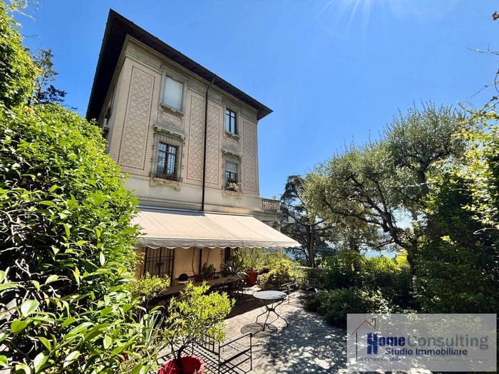 Casa con 6 locali in vendita in Villa Aprica, Como