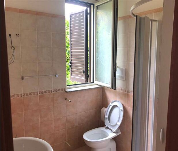 Appartamento con 6 locali in vendita in Contrada Calarco, Sant'Agata di Militello