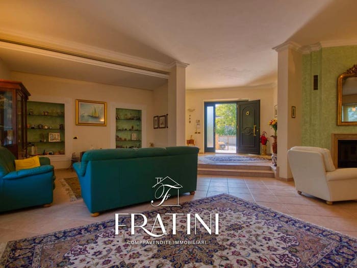 Casa con 6 locali in vendita in Via Settembre, Rubbianello, Monterubbiano