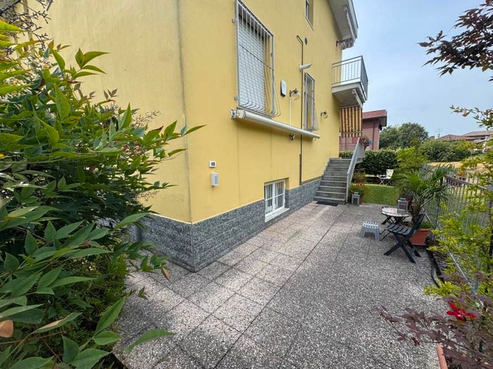 Appartamento quadrilocale in vendita in Via Rubicone, Cesate