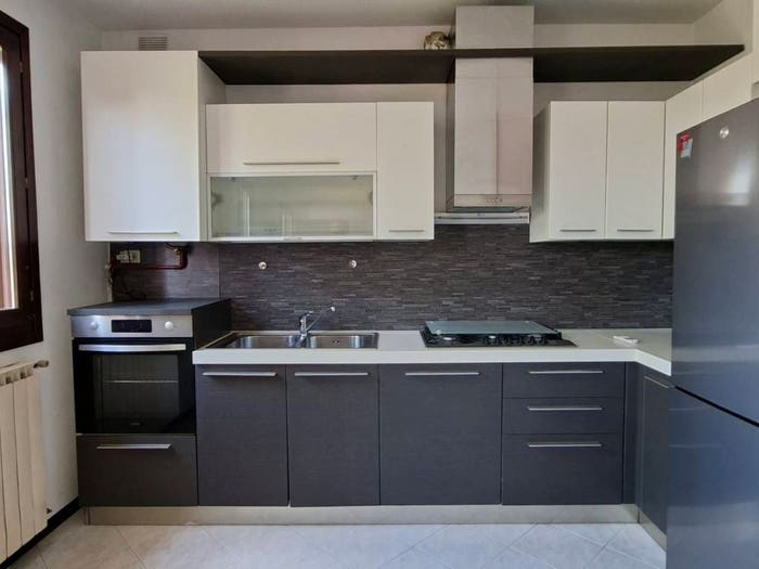 Appartamento trilocale in vendita in Via Coronella, Centro, Polesella