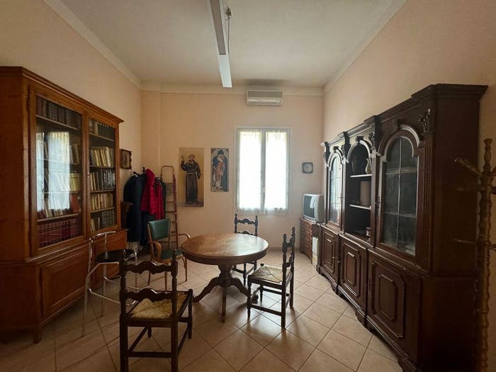 Appartamento trilocale in vendita in Via Sant'Orsola, Centro Storico, Modena