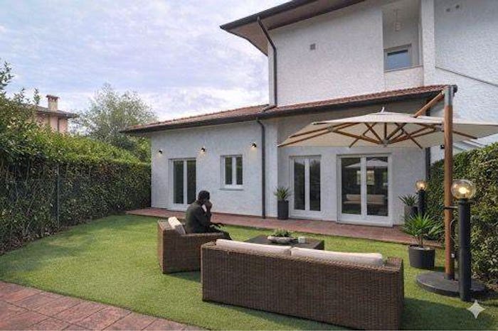 Casa trilocale in vendita in Via Giovanni Papini, Vittoria Apuana, Forte dei Marmi