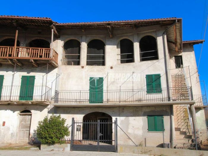 Casa con 5 locali in vendita in Via Marconi, Centro, Lesegno