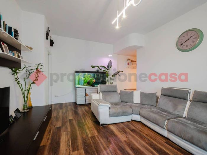 Appartamento trilocale in vendita in Via Giuseppe Garibaldi, Centro, Gaggiano