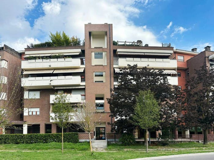 Appartamento trilocale in vendita in Via Riccardo Zandonai, Centro, Bollate