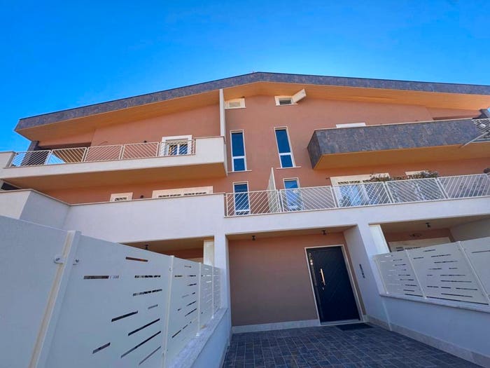 Appartamento trilocale in vendita in Via Rodano, Zona Stadio La Fonte, Monterotondo