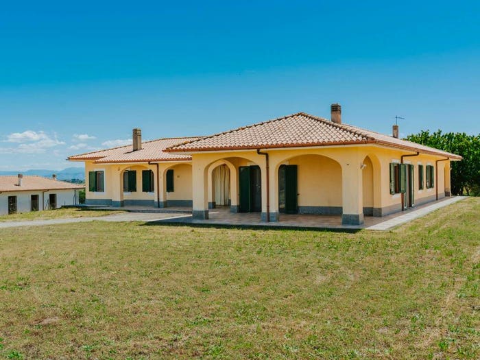 Casa con 6 locali in vendita in Via Monte Lungo, Magliano Romano