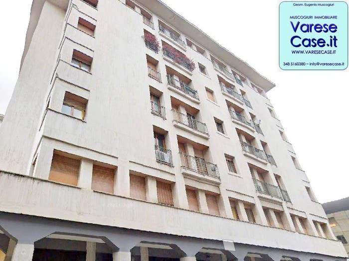 Appartamento con 5 locali in vendita in Piazzale Europa, Centro, Gallarate