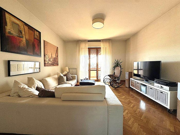 Appartamento con 5 locali in vendita in Via Correggio, San Rocco Lungarno, Empoli